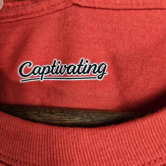 Captivating Size Medium Wisconsin Badgers Red Short Sleeve T Shirt New - Picture 3 of 7